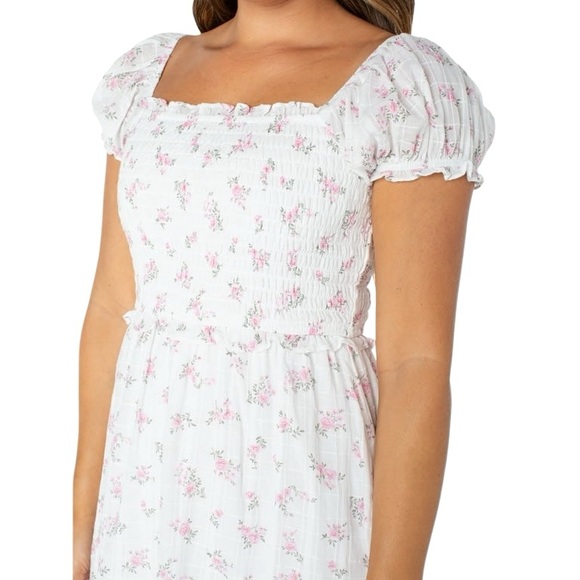 Celebrity Pink Dresses & Skirts - NWOT Celebrity Coquette Floral Midi Dress Size XXL Juniors